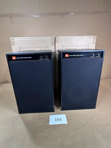 Damaged jbl 4312g black - damaged, pair